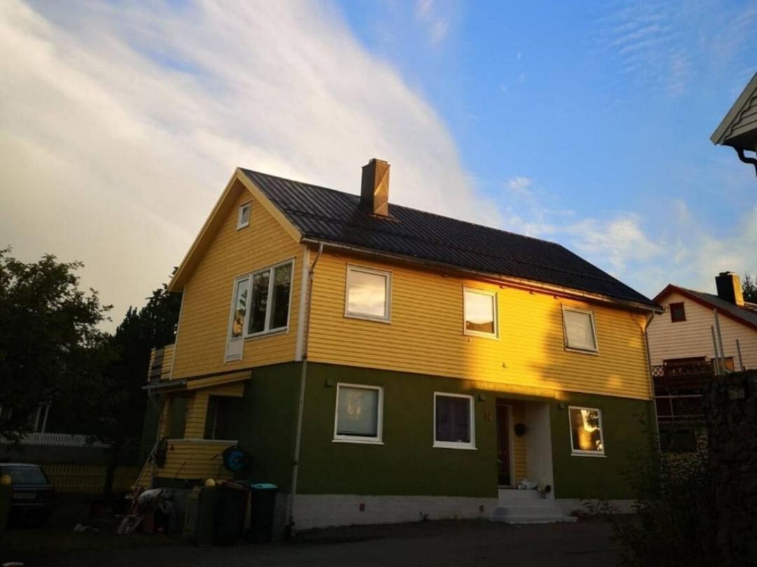 Апартаменты Kule Gule Huset Свольвер Экстерьер фото